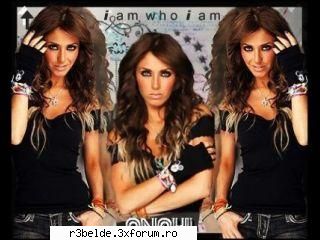 noul look - e super eu zic ca e mai noua si apropo snt noua! - Anahi